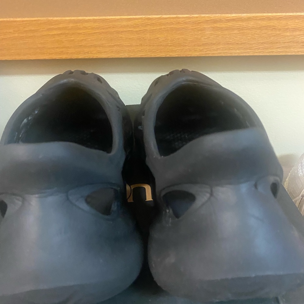 Yeezy Foam Runnr Onyx Size 10